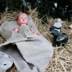 Żywa szopka przy Szkole Podstawowej im. Stefana Żeromskiego w Brynicy / Marzena Mąkosa / Radio Kielce