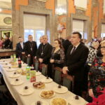 Wigilia Caritas - by nikt nie czuł się samotny / Marzena Mąkosa / Radio Kielce