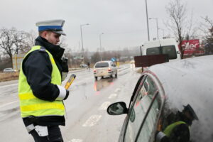 Policyjna akcja ruchu drogowego "Bezpieczny weekend - Boże Narodzenie" / Marzena Mąkosa / Radio Kielce