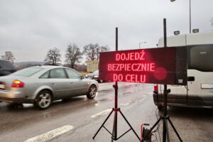 Policyjna akcja ruchu drogowego "Bezpieczny weekend - Boże Narodzenie" / Marzena Mąkosa / Radio Kielce