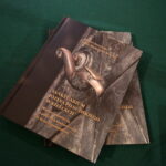 Przekazanie dokumentu podpisanego przez marszałka Józefa Piłsudskiego w Muzeum Narodowym w Kielcach / Marzena Mąkosa / Radio Kielce