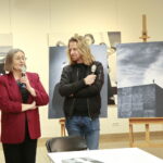 Premiera książki "Vol.1" z fotografiami kielczanina Wiktora Franko. Na zdjęciu: Stanisława Zacharko - Łagowska i Wiktor Franko / Marzena Mąkosa / Radio Kielce