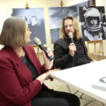 Premiera książki "Vol.1" z fotografiami kielczanina Wiktora Franko. Na zdjęciu: Stanisława Zacharko - Łagowska i Wiktor Franko / Marzena Mąkosa / Radio Kielce