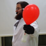 Naukowcy Akademii Górniczo-Hutniczej w opatowskim liceum / Emilia Sitarska / Radio Kielce