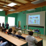 Naukowcy Akademii Górniczo-Hutniczej w opatowskim liceum / Emilia Sitarska / Radio Kielce