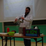 Naukowcy Akademii Górniczo-Hutniczej w opatowskim liceum / Emilia Sitarska / Radio Kielce