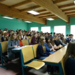 Naukowcy Akademii Górniczo-Hutniczej w opatowskim liceum / Emilia Sitarska / Radio Kielce