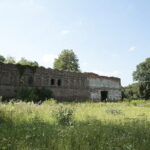 01.08.2017 Rogów. Pozostałości zespołu dworskiego z XVII wieku.. / Włodzimierz Batóg / Radio Kielce