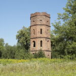 01.08.2017 Rogów. Pozostałości zespołu dworskiego z XVII wieku. / Włodzimierz Batóg / Radio Kielce