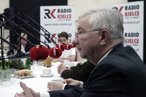 Świąteczne Studio Polityczne Radia Kielce. Na zdjęciu: Krzysztof Lipiec, poseł Prawa i Sprawiedliwości / Robert Felczak / Radio Kielce