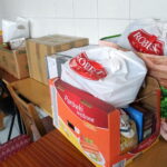 Zbiórka żywności w ramach ogólnopolskiej akcji „Rodacy bohaterom” / Emilia Sitarska / Radio Kielce