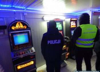 Nielegalny salon hazardowy / świętokrzyska policja