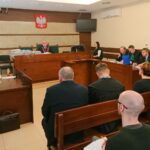 Sąd Okręgowy w Kielcach. Rozprawa byłego starosty opatowskiego Bogusława Włodarczyka, byłej prezes powiatowej spółki „Top Medicus” Joanny Sz. oraz byłego prezesa zarządu spółki „Twoje Zdrowie Lekarze Specjaliści” w Katowicach Jana G. / Mateusz Kaczmarczyk / Radio Kielce