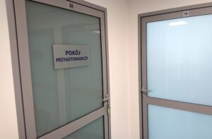 Starachowice. Otwarcie oddziału chorób zakaźnych w miejscowym szpitalu po remoncie / Iwona Murawska / Radio Kielce