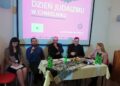 Dzień Judaizmu. Od lewej: tlumacz, rabin Samuel Rosenberg, ks. Jan Oleszko, ks. Wojciech Rudkowski, red. Aleksandra Żaczek / Marlena Płaska / Radio Kielce