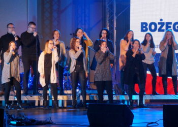 Muzycy i blogerzy podzielą się swoją wiarą z młodzieżą