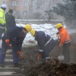 Ulica bpa Jaworskiego. Awaria sieci ciepłowniczej / Kamil Król / Radio Kielce