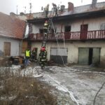 Pożar przybudówki przy ul. Partyzantów / KPP Jędrzejów