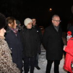 Program Interwencja. Na zdjęciu: mieszkańcy ulicy Działkowej w Kielcach, Jarosław Bukowski - kielecki radny, Jakub Rożek – Radio Kielce / Krzysztof Bujnowicz / Radio Kielce