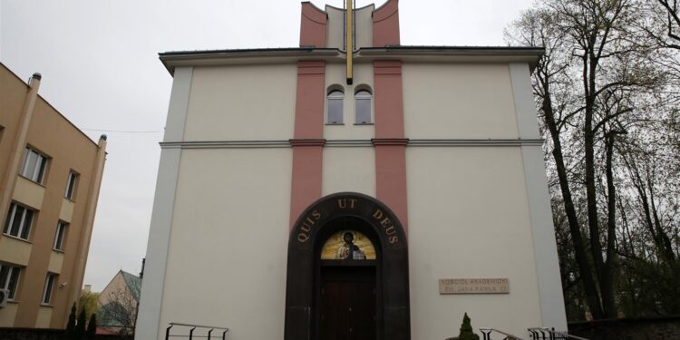 Kościół Akademicki im. Jana Pawła II w Kielcach / Robert Felczak / Radio Kielce