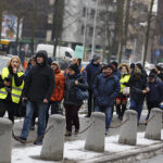 Alarm bombowy w ŚUW. Ewakuacja urzędu / Aneta Cielibała-Gil / Radio Kielce