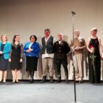 Kielce. Jubileusz teatru im. Stefana Żeromskiego. Na zdjęciu (od lewej): Mirosław Bieliński, poseł Anna Krupka, wojewoda Agata Wojtyszek, Elżbieta Pędzik, Janusz Głogowski, Andrzej Cempura, Edward Janaszek, Joanna Kasperek-Artman i Dawid Żłobiński / Dorota Klusek / Radio Kielce