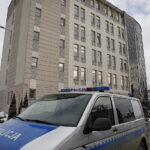 Kielce. Alarmy bombowe. Ewakuacja Drugiego Urzędu Skarbowego przy ulicy Częstochowskiej / Jarosław Kubalski / Radio Kielce