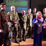 Sandomierz. Koncert charytatywny dla Adama Bidasa. Anna Przybysz ze Strzelcami / Grażyna Szlęzak - Wójcik / Radio Kielce