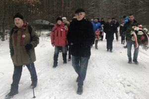 Marsz szlakiem powstania styczniowego / Grażyna Szlęzak-Wójcik / Radio Kielce