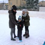 Lodowisko „Biały Orlik ”przy Pływalni Miejskiej w Busku-Zdroju / Marta Gajda / Radio Kielce