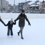 Lodowisko „Biały Orlik ”przy Pływalni Miejskiej w Busku-Zdroju / Marta Gajda / Radio Kielce
