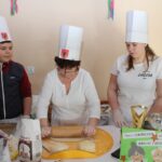 Konkurs pn. „Ciastko dla babci i dziadka z okazji ich święta” w Plechowie w gminie Kazimierza Wielka / Marta Gajda / Radio Kielce