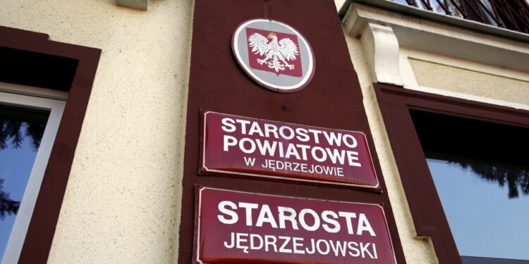 29.01.2016 Jędrzejów. Starostwo Powiatowe. / Jarosław Kubalski / Radio Kielce