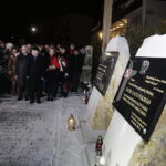 Jarosław Kaczyński odwiedził Starachowice. Prezes PiS wziął udział w mszy świętej w przededniu 5. rocznicy śmierci swojej matki Jadwigi Kaczyńskiej. Nabożeństwo odbyło się w kościele pod wezwaniem Wszystkich Świętych / Jarosław Kubalski / Radio Kielce