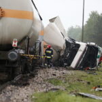 16.05.2018 Wólka Plebańska. Wykoleiła się cysterna kolejowa gazem propan - butan po zderzeniu z ciężarówką / Jarosław Kubalski / Radio Kielce