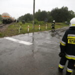 16.05.2018 Wólka Plebańska. Wykoleiła się cysterna kolejowa gazem propan - butan po zderzeniu z ciężarówką / Jarosław Kubalski / Radio Kielce