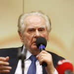 07.01.2019 Kielce. Wiesław Myśliwski spotkał się z czytelnikami w Wojewódzkiej Bibliotece Publicznej w ramach promocji swojej nowej książki "Ucho Igielne" / Jarosław Kubalski / Radio Kielce