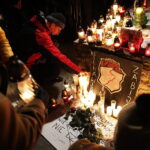 14.01.2019 Kielce. Rynek. Światełko dla zamordowanego prezydenta Gdańska Pawła Adamowicza / Jarosław Kubalski / Radio Kielce