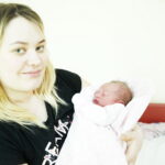 01.01.2019 Kielce. Świętokrzyskie Centrum Matki i Noworodka. Pani Beata z córeczką Lilianą / Jarosław Kubalski / Radio Kielce