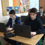 Lekcja matematyki w Publicznej Szkole Podstawowej nr 1 / Emilia Sitarska / Radio Kielce