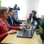 Lekcja matematyki w Publicznej Szkole Podstawowej nr 1 / Emilia Sitarska / Radio Kielce