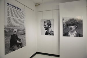 Wystawa poświęcona twórczości Janusza Buczkowskiego w Muzeum Dialogu Kultur / Marzena Mąkosa / Radio Kielce