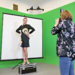 Sesja zdjęciowa strojów folkowych zaprojektowanych przez studentów UJK / Marzena Mąkosa / Radio Kielce