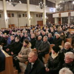 Jarosław Kaczyński w Starachowicach. Msza święta  w przeddzień 6. rocznicy śmierci Jadwigi Kaczyńskiej / Marzena Mąkosa / Radio Kielce