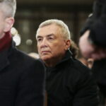 Jarosław Kaczyński w Starachowicach. Msza święta  w przeddzień 6. rocznicy śmierci Jadwigi Kaczyńskiej. Andrzej Bętkowski - marszałek województwa świętokrzyskiego  / Marzena Mąkosa / Radio Kielce