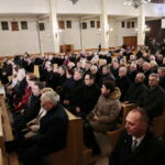 Jarosław Kaczyński w Starachowicach. Msza święta  w przeddzień 6. rocznicy śmierci Jadwigi Kaczyńskiej / Marzena Mąkosa / Radio Kielce