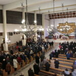 Jarosław Kaczyński w Starachowicach. Msza święta  w przeddzień 6. rocznicy śmierci Jadwigi Kaczyńskiej / Marzena Mąkosa / Radio Kielce