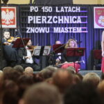 Uroczystości związane z odzyskaniem po 150 latach praw miejskich przez Pierzchnicę oraz jubileuszowa XX edycja konkursu "Człowiek Roku" / Marzena Mąkosa / Radio Kielce