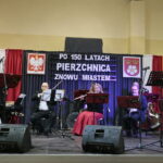 Uroczystości związane z odzyskaniem po 150 latach praw miejskich przez Pierzchnicę oraz jubileuszowa XX edycja konkursu "Człowiek Roku" / Marzena Mąkosa / Radio Kielce