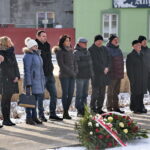 Uroczystości przed pomnikiem Wincentego Witosa / Marzena Mąkosa / Radio Kielce